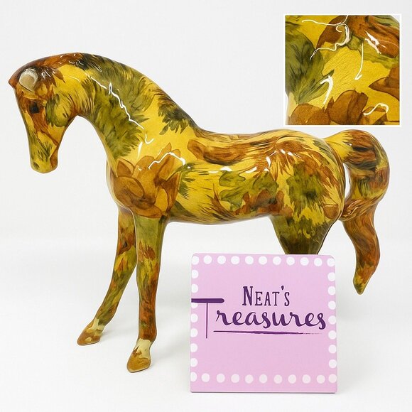 Patchwork MARE HORSE Grassland With Multi Colored Horse 10" Tall Resin Figurine - Picture 1 of 13